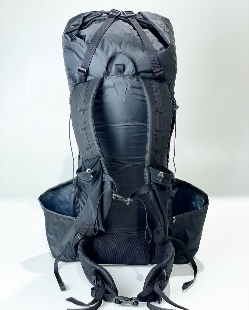 ECOPAK™ 40L Curve Full Suspension Backpack Medium/Medium - Image 2